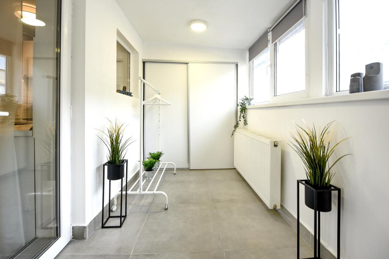 Spacious 1Br In The City Center - Amazing For Extended Stays Bukareszt Zewnętrze zdjęcie